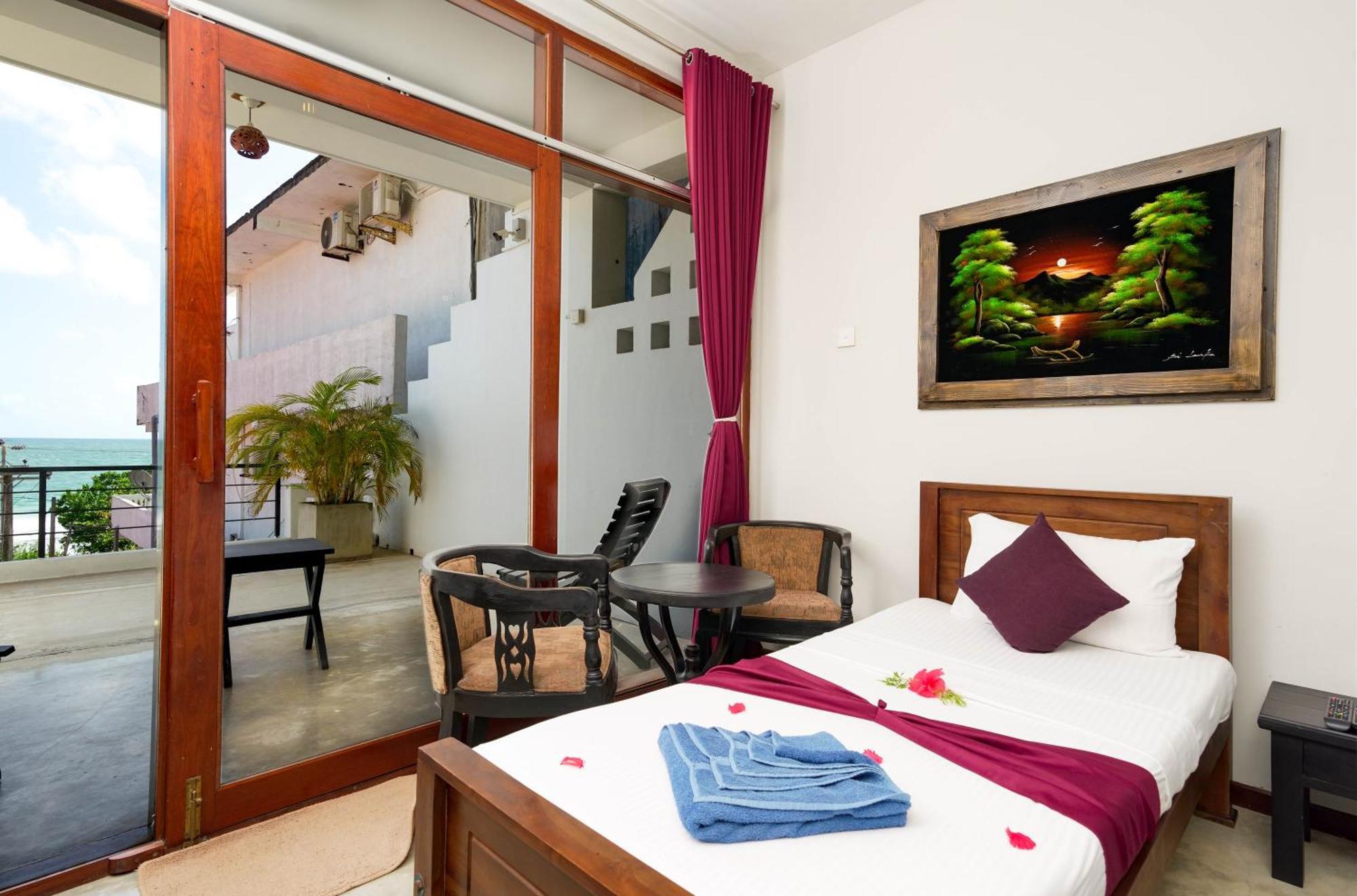 Hotel Silan Mo Mirissa Eksteriør bilde